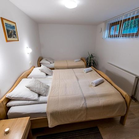 Zimzeleni Apartments Зрече Экстерьер фото