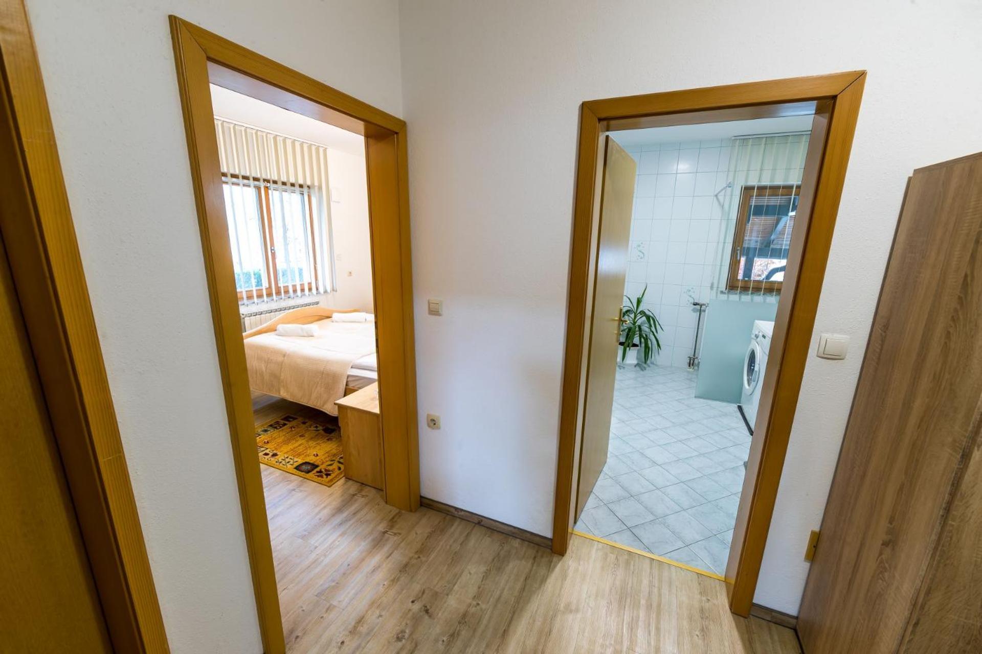 Zimzeleni Apartments Зрече Экстерьер фото